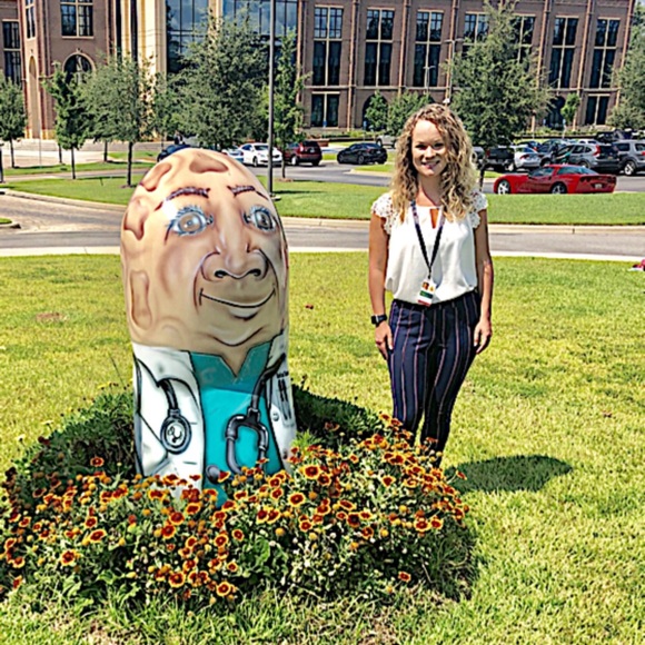 Meet your Posher - Picture 3 of 4